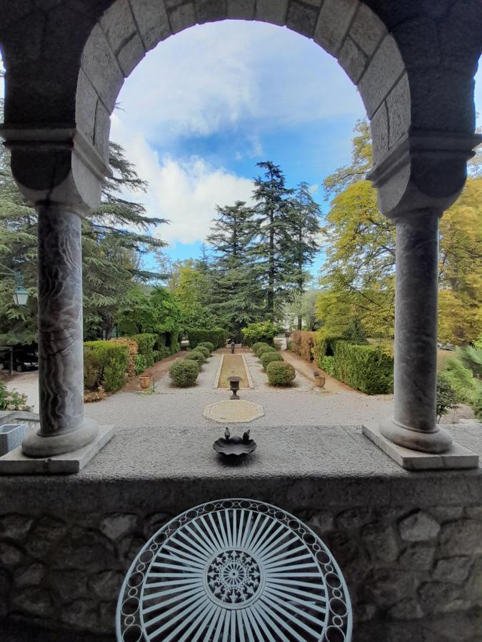 Castell Rose Panzió Prades  Kültér fotó